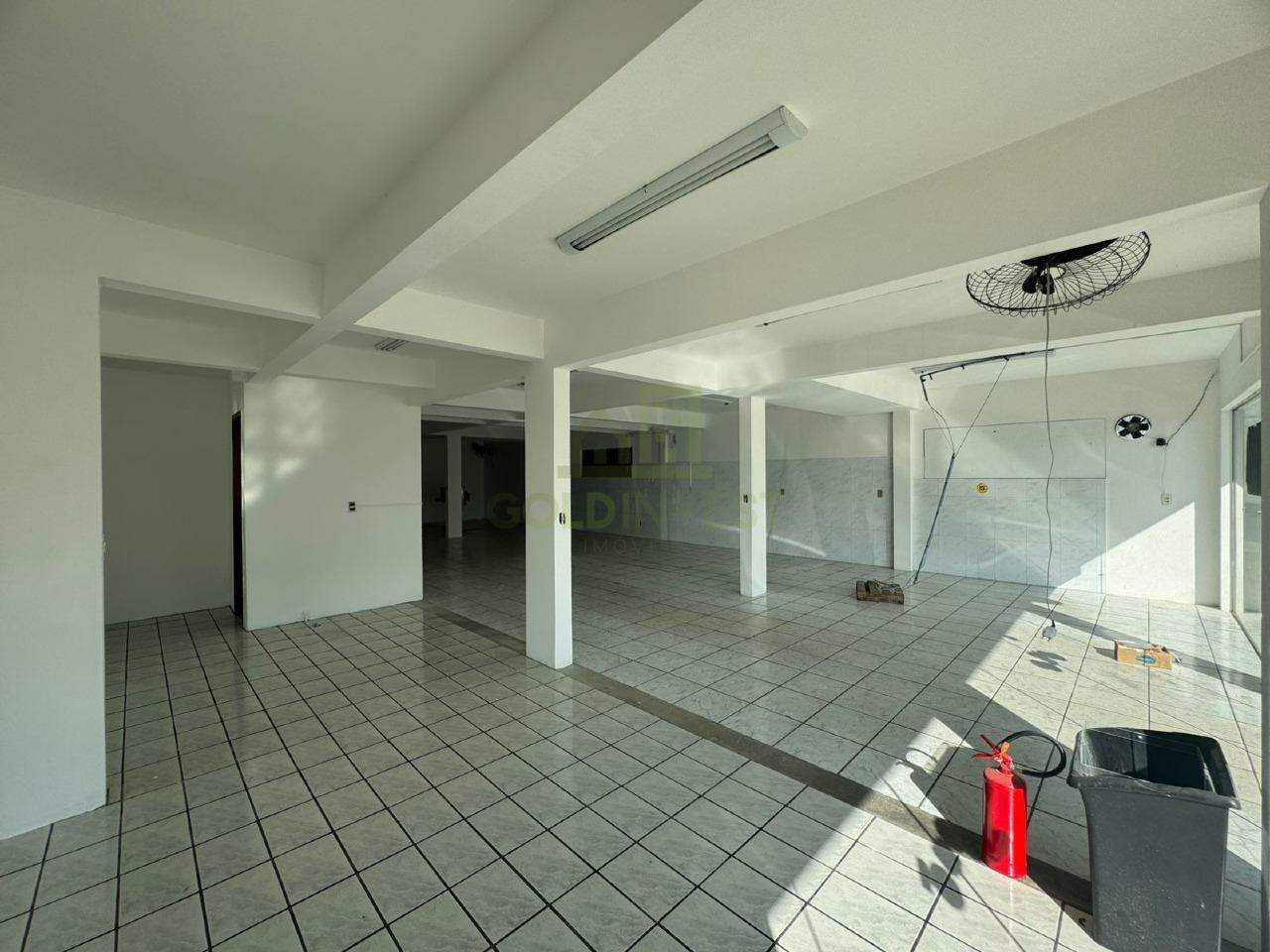 Loja / Salão / Ponto Comercial de 240m² no bairro Planalto, em Brusque | Eu Corretor