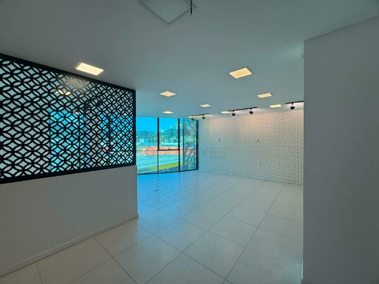 Loja / Salão / Ponto Comercial de 93m² no bairro Centro I, em Brusque | Eu Corretor