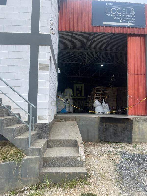 Galpão / Depósito / Armazém de 400m² no bairro Pedras Grandes, em Botuverá | Eu Corretor