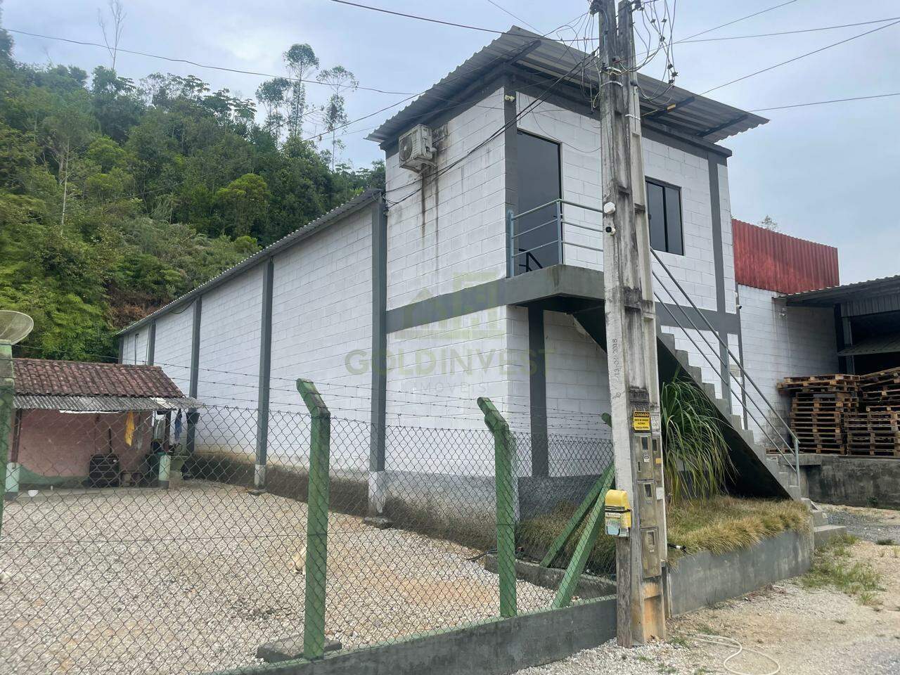 Galpão / Depósito / Armazém de 400m² no bairro Pedras Grandes, em Botuverá | Eu Corretor