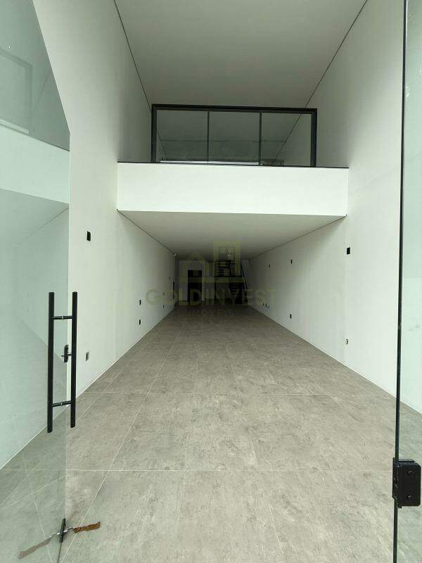 Loja / Salão / Ponto Comercial de 140m² no bairro Centro I, em Brusque | Eu Corretor