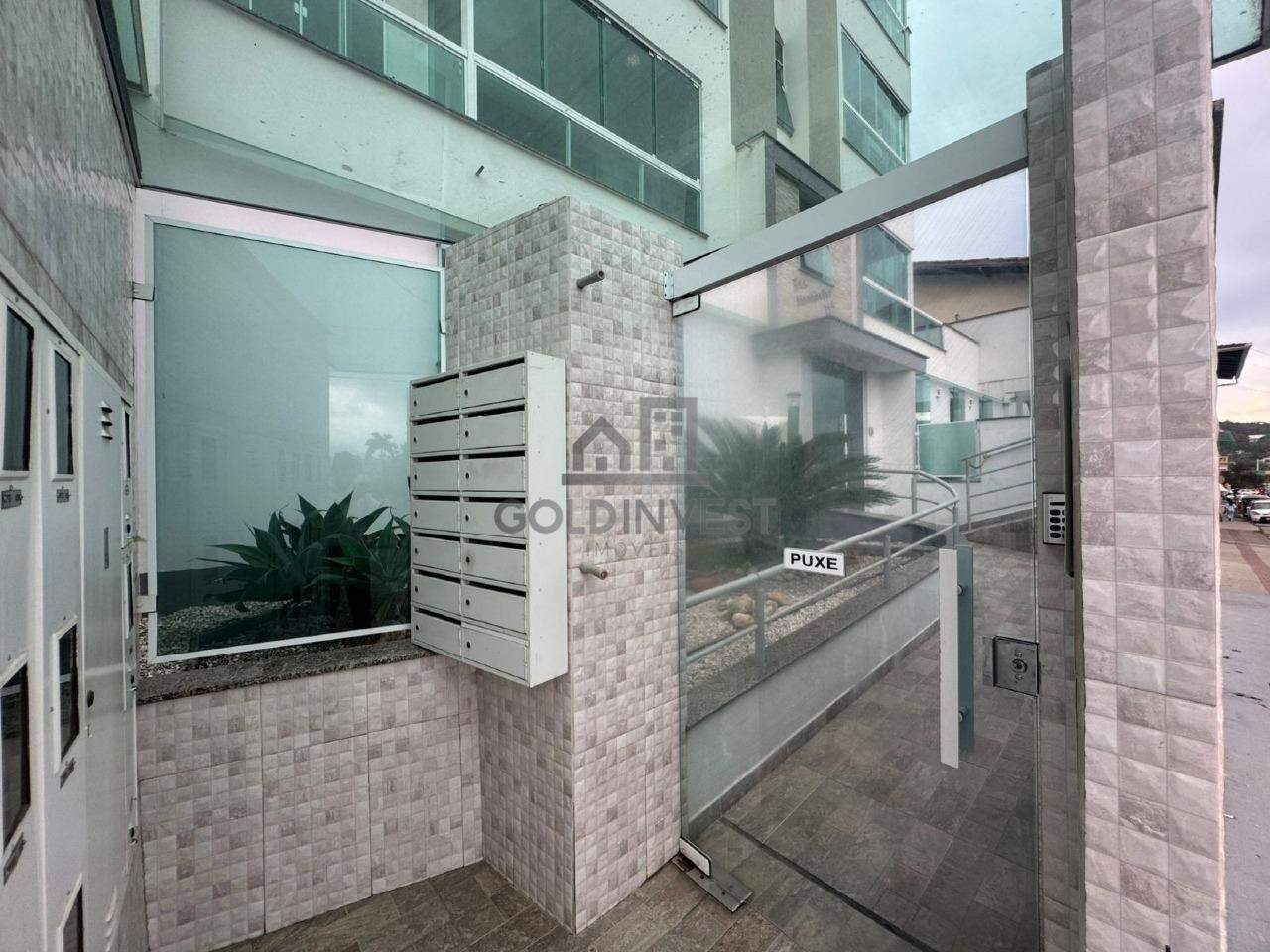 Apartamento para aluguel no Azambuja: 