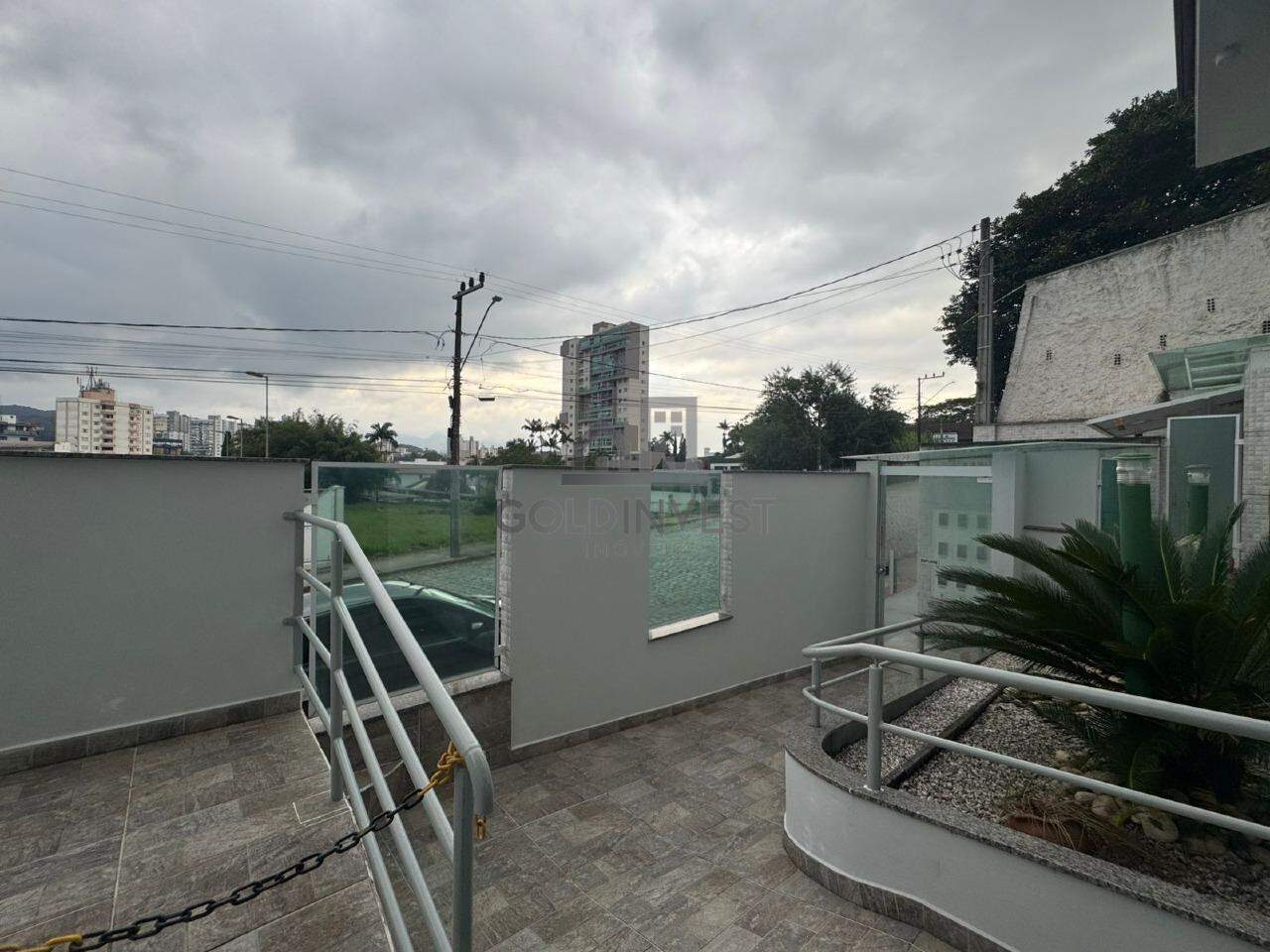 Apartamento para aluguel no Azambuja: 