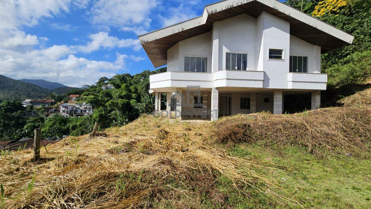 Casa de 4 quartos, 900m² no bairro Águas Claras, em Brusque | Eu Corretor