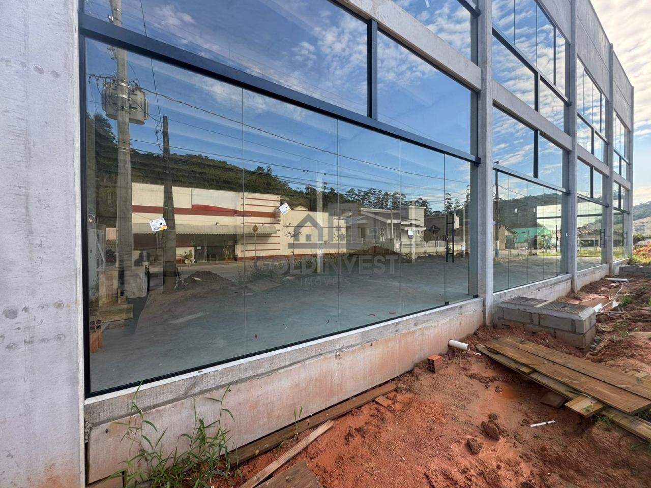 Loja / Salão / Ponto Comercial de 267m² no bairro Guabiruba Sul, em Guabiruba | Eu Corretor