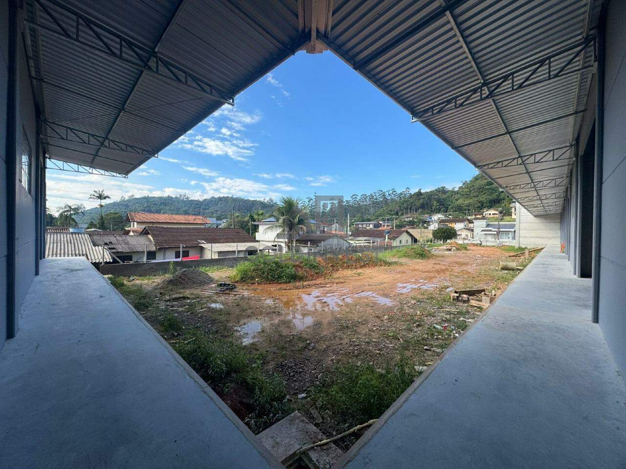Galpão / Depósito / Armazém de 965m² no bairro Guabiruba Sul, em Guabiruba | Eu Corretor