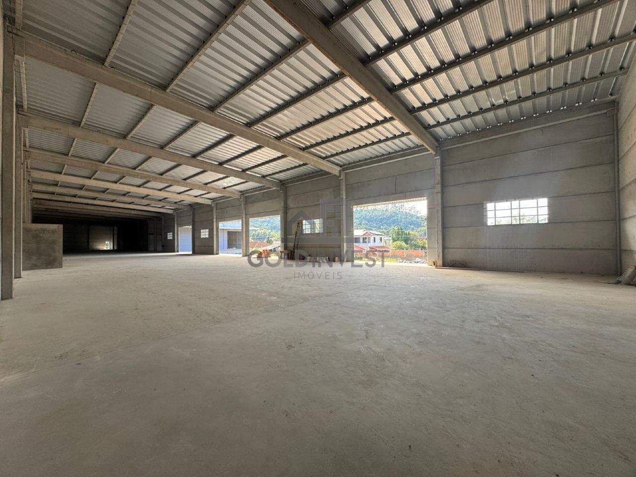 Galpão / Depósito / Armazém de 1950m² no bairro Guabiruba Sul, em Guabiruba | Eu Corretor