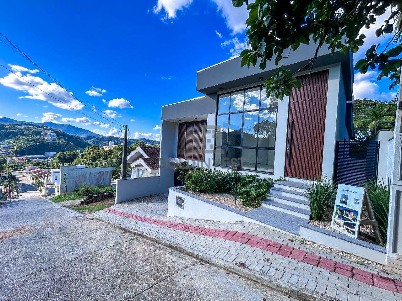 Casa de 3 quartos, 272m² no bairro São Pedro, em Brusque | Eu Corretor