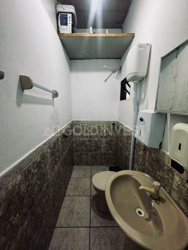 Sala Comercial para aluguel no Primeiro de Maio: 