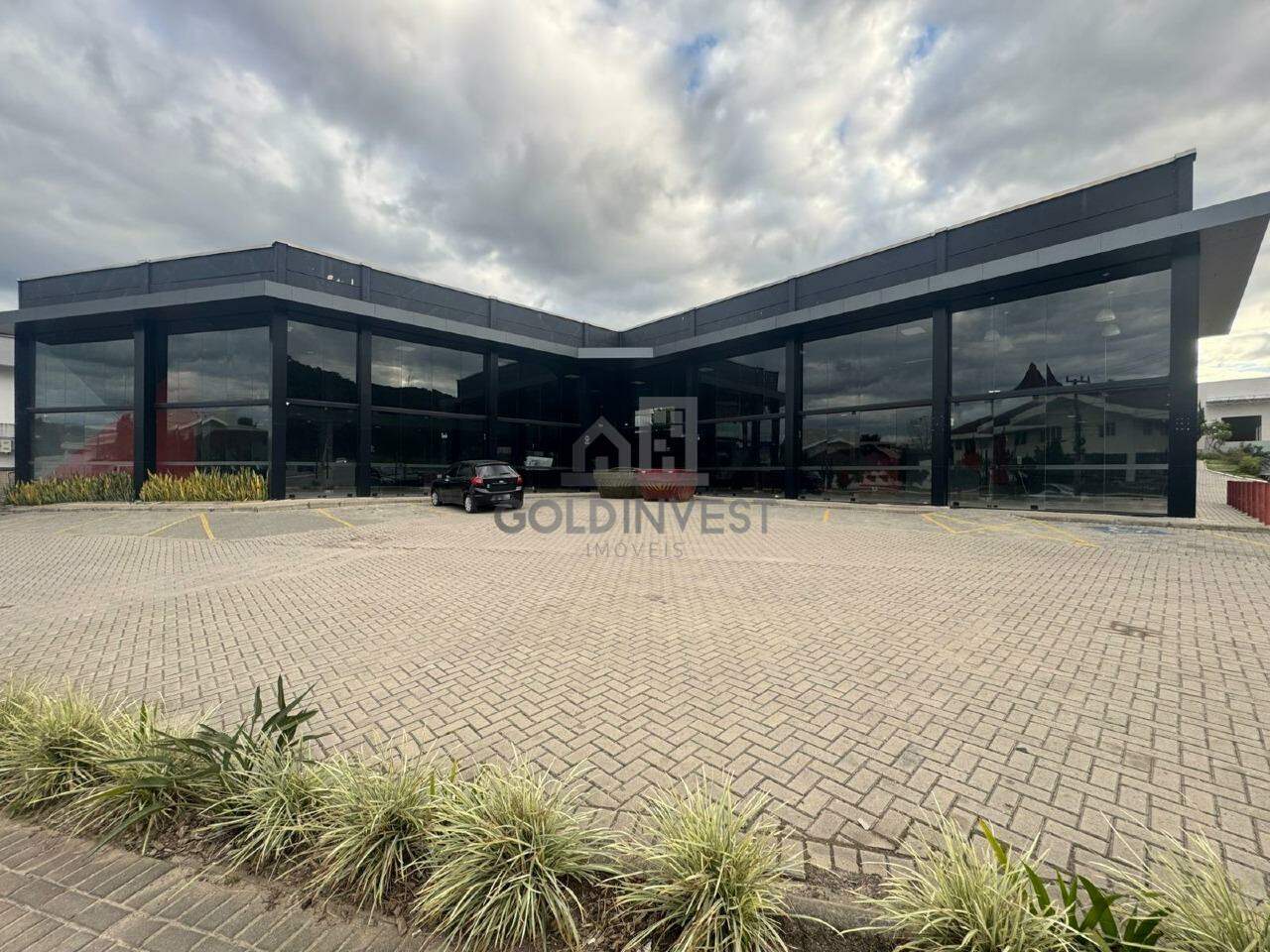 Loja / Salão / Ponto Comercial de 751m² no bairro Jardim Maluche, em Brusque | Eu Corretor