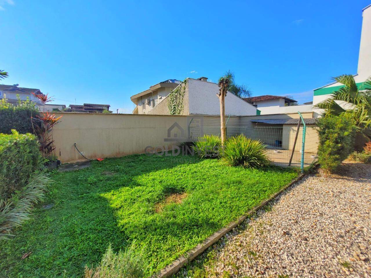 Casa de 4 quartos, 240m² no bairro Souza Cruz, em Brusque | Eu Corretor