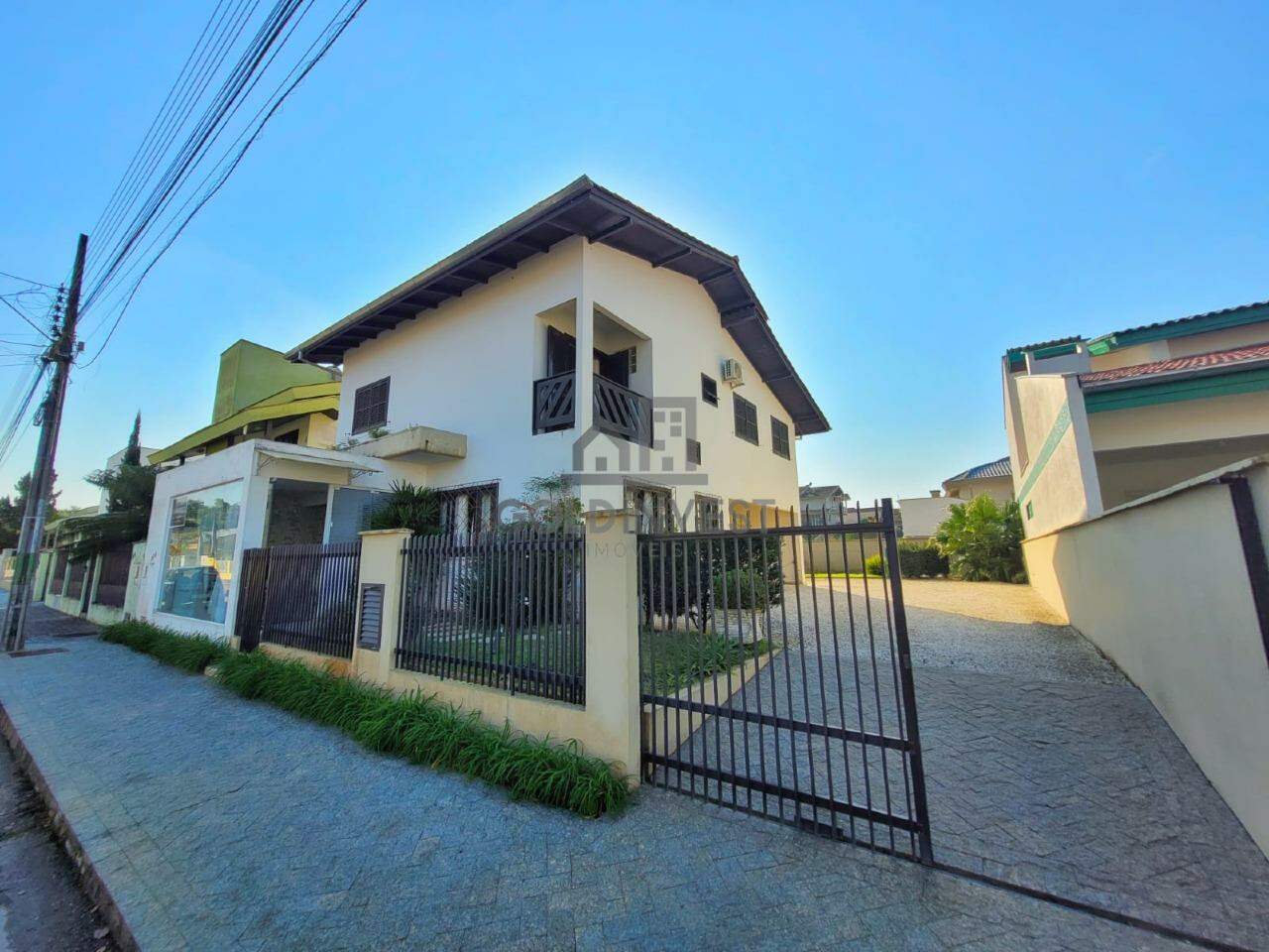 Casa de 4 quartos, 240m² no bairro Souza Cruz, em Brusque | Eu Corretor