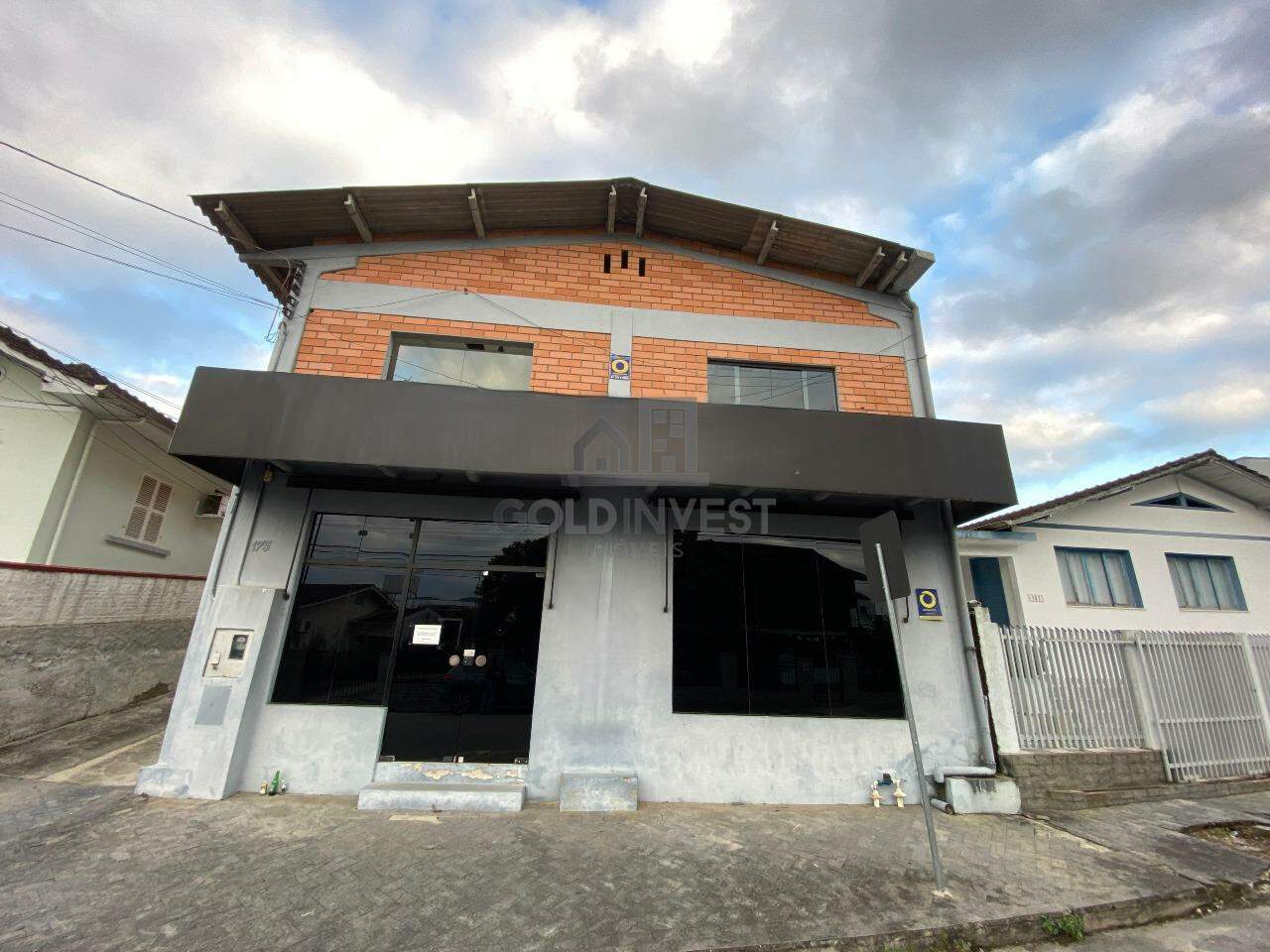 Galpão com 135m² no bairro Souza Cruz-Brusque!!