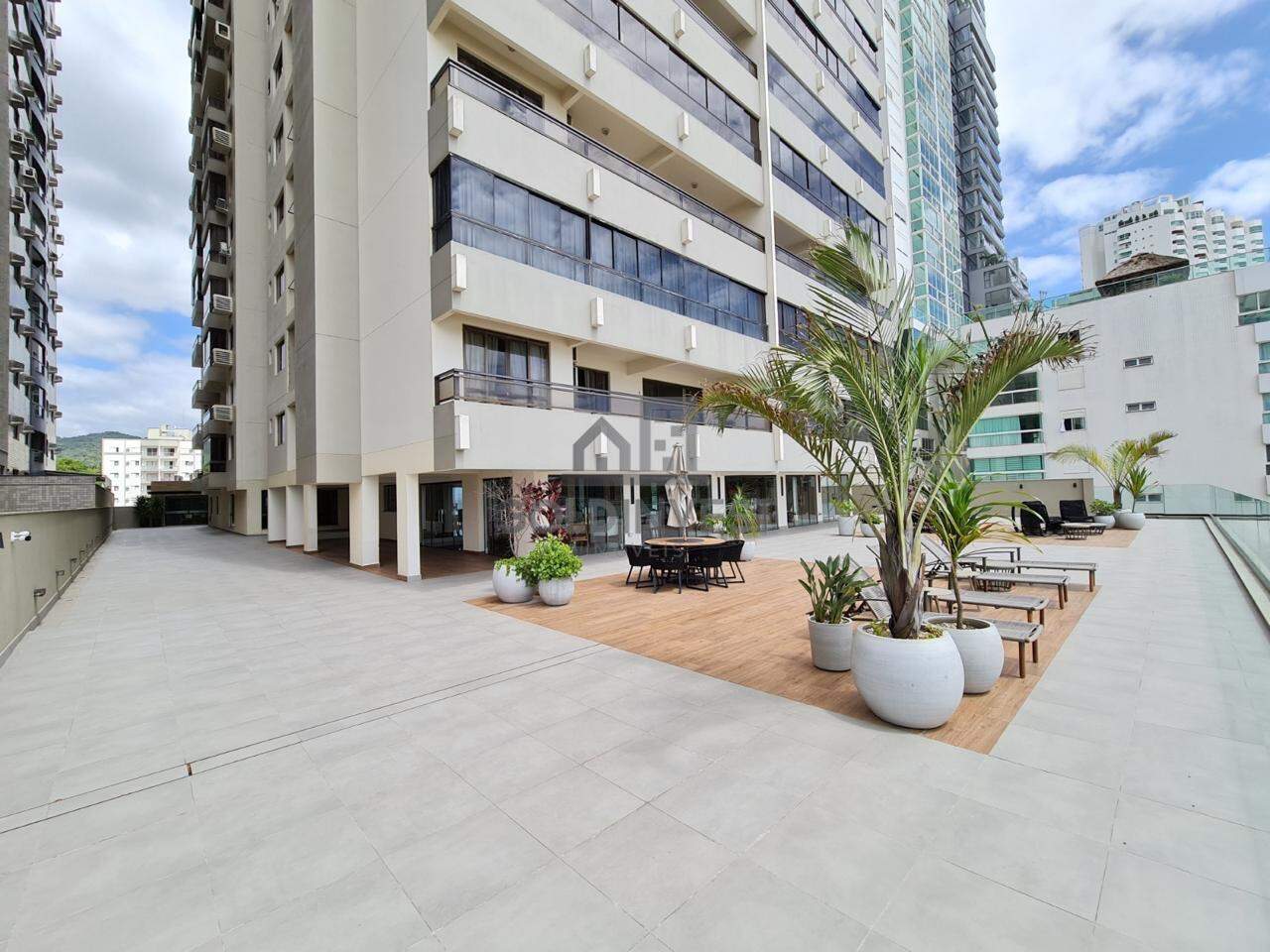 Apartamento de 2 quartos, 80m² no bairro Centro, em Balneário Camboriú | Eu Corretor