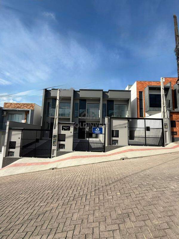 Casa à venda no Volta Grande: 