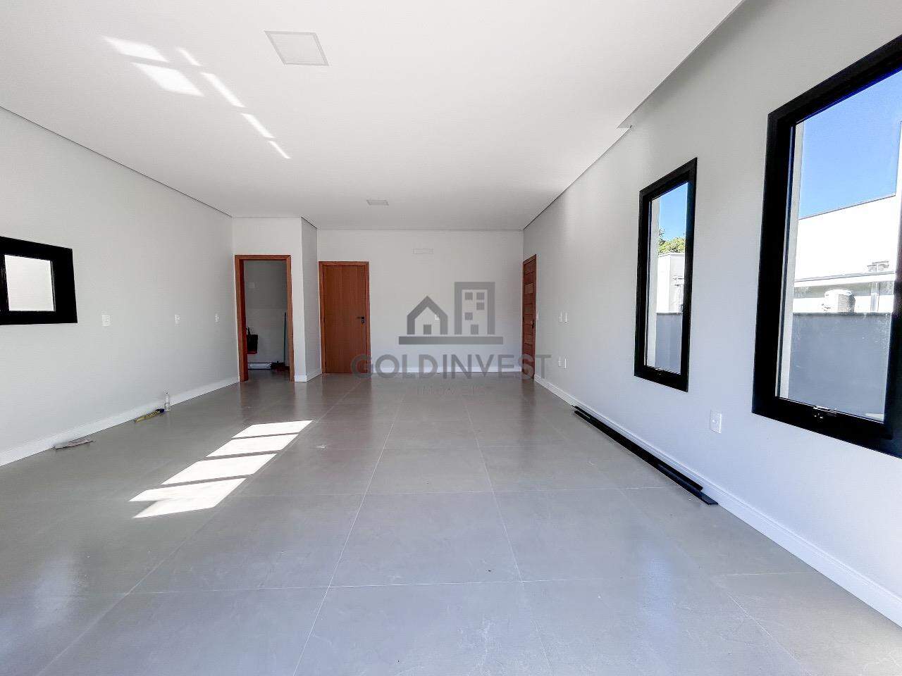Casa à venda no Primeiro de Maio: 