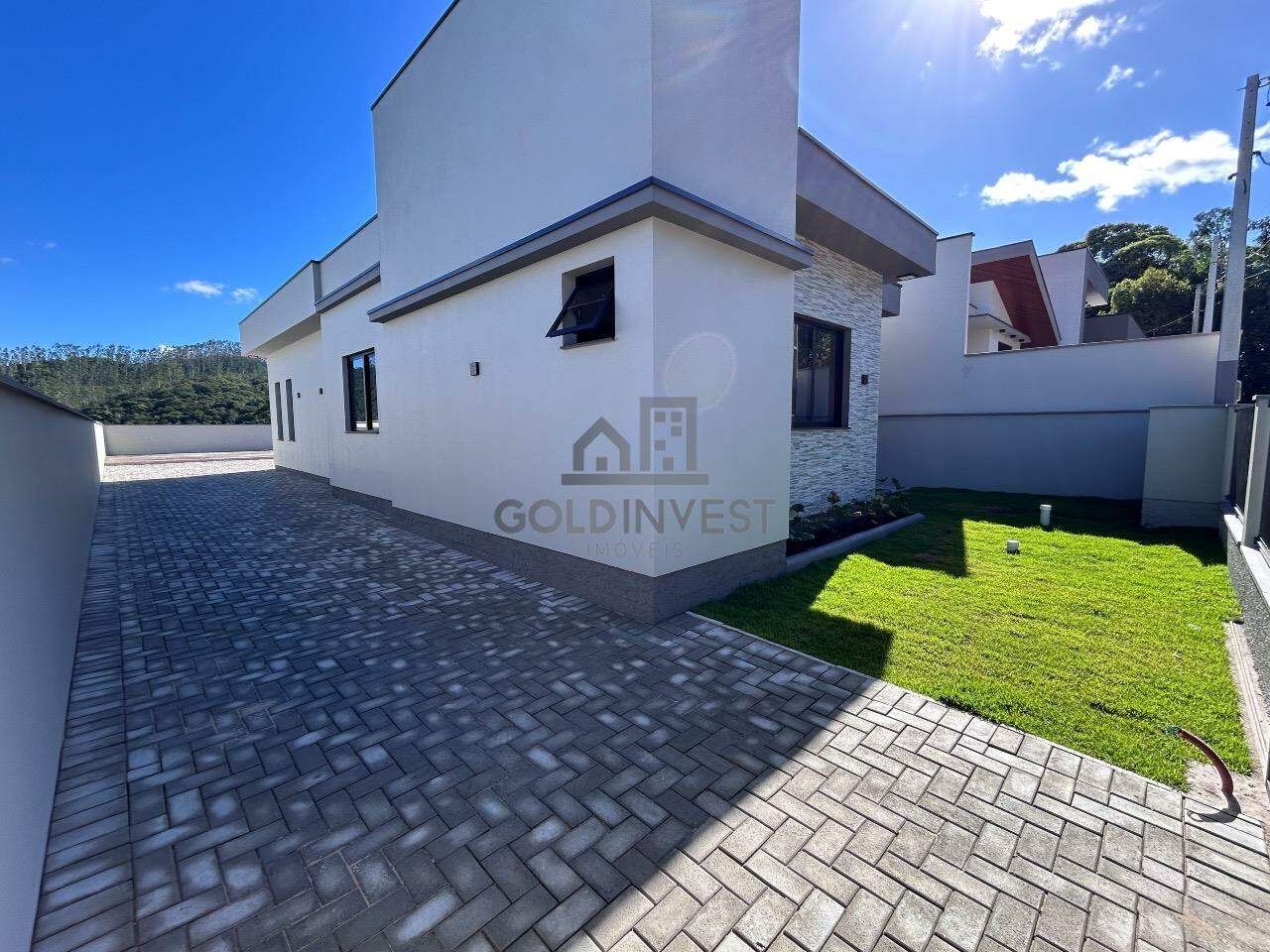 Casa à venda no Primeiro de Maio: 