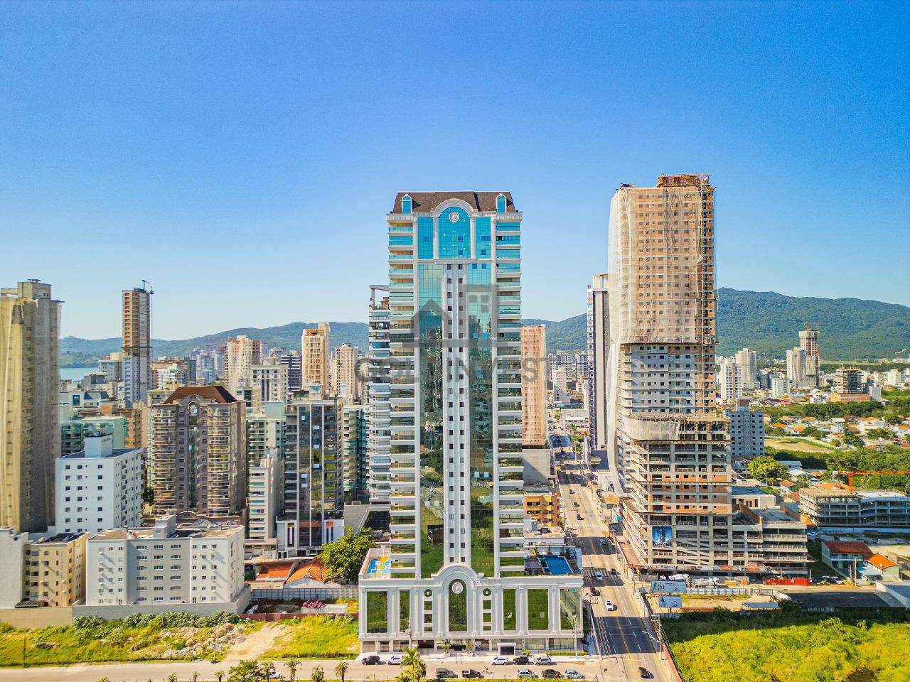 Apartamento de 4 quartos, 183m² no bairro Meia Praia, em Itapema | Eu Corretor