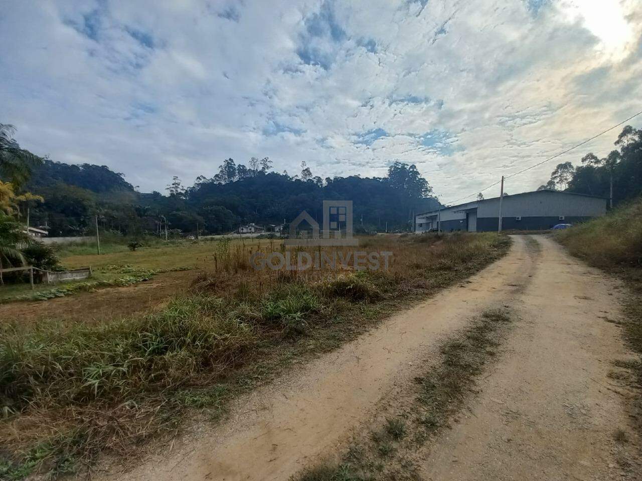 Terreno à venda no Guabiruba Sul: 