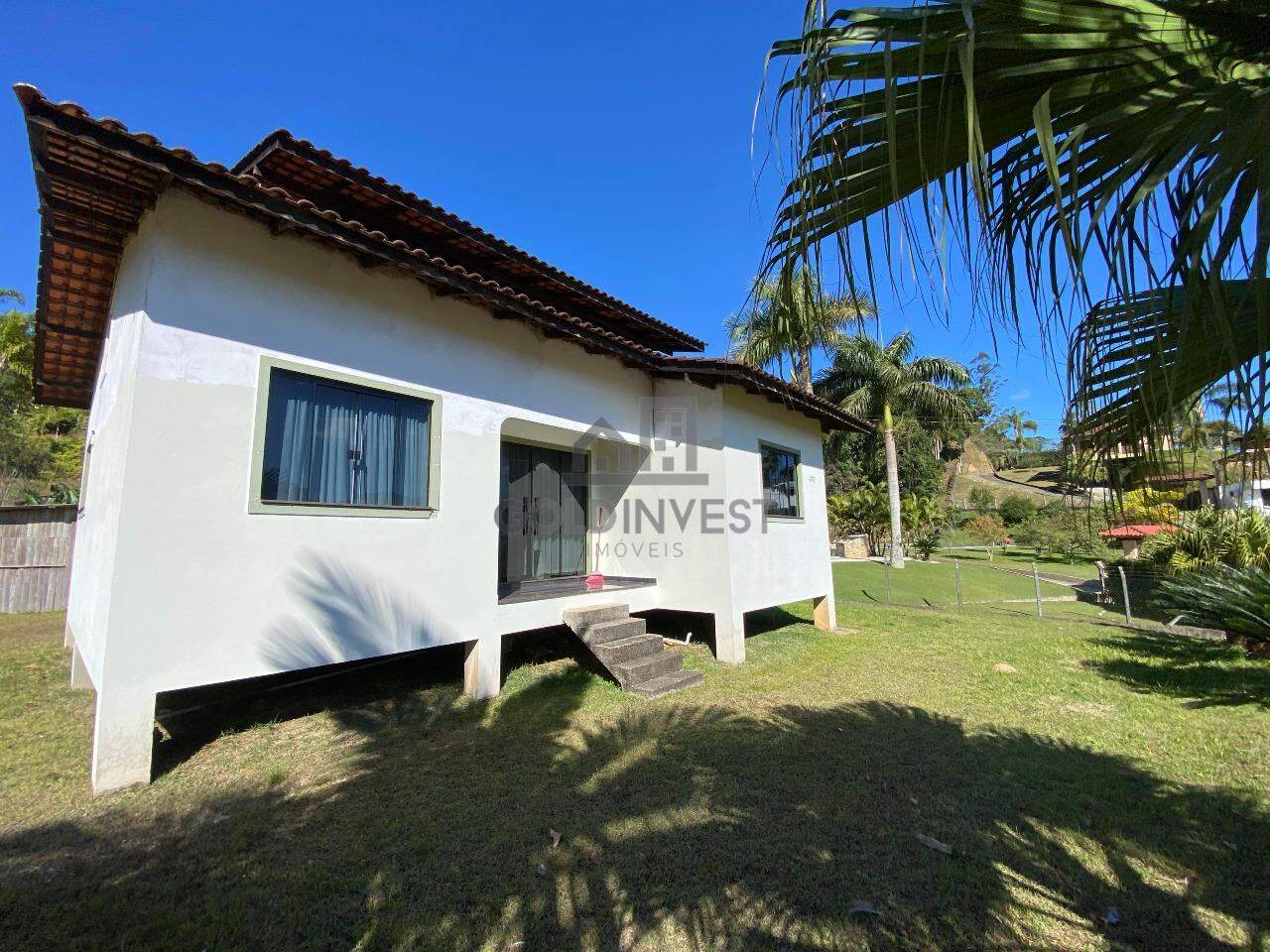 Casa mobiliada com 2 dormitórios no Centro da Guabiruba!!