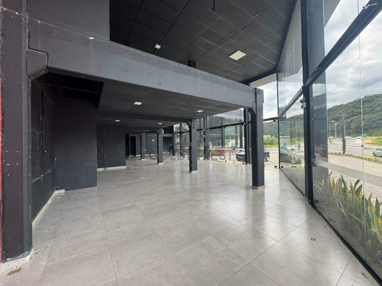 Loja / Salão / Ponto Comercial de 250m² no bairro Jardim Maluche, em Brusque | Eu Corretor