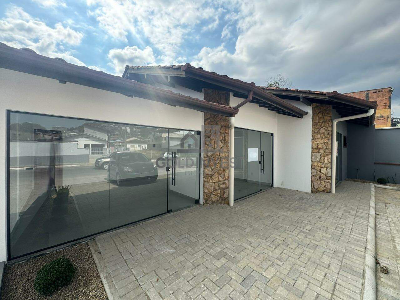 Loja / Salão / Ponto Comercial de 17m² no bairro Santa Terezinha, em Brusque | Eu Corretor