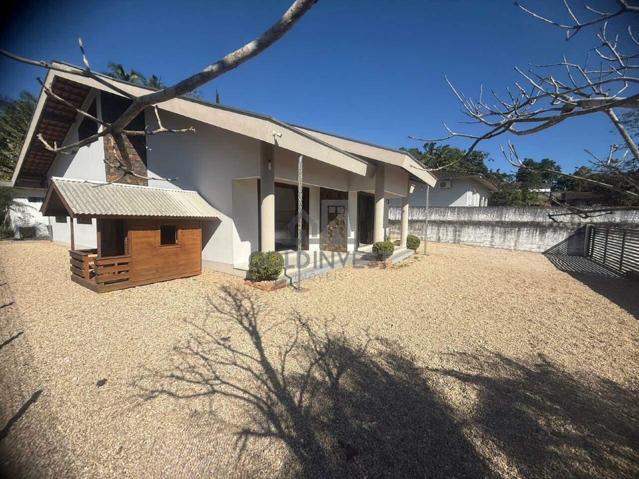 Casa para aluguel no Souza Cruz: 