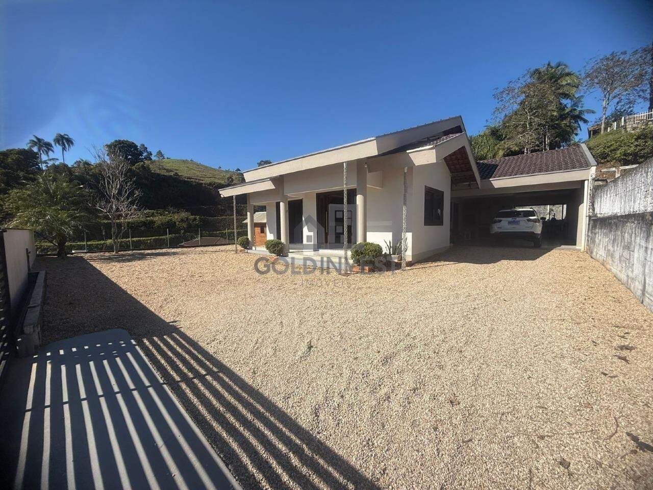 Casa para aluguel no Souza Cruz: 
