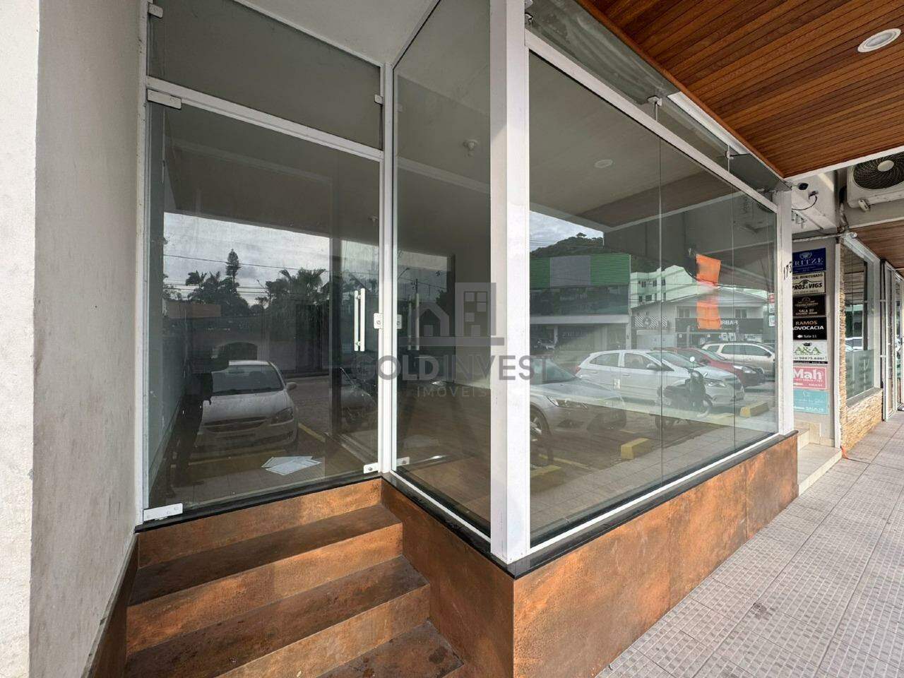 Loja / Salão / Ponto Comercial de 64m² no bairro Azambuja, em Brusque | Eu Corretor