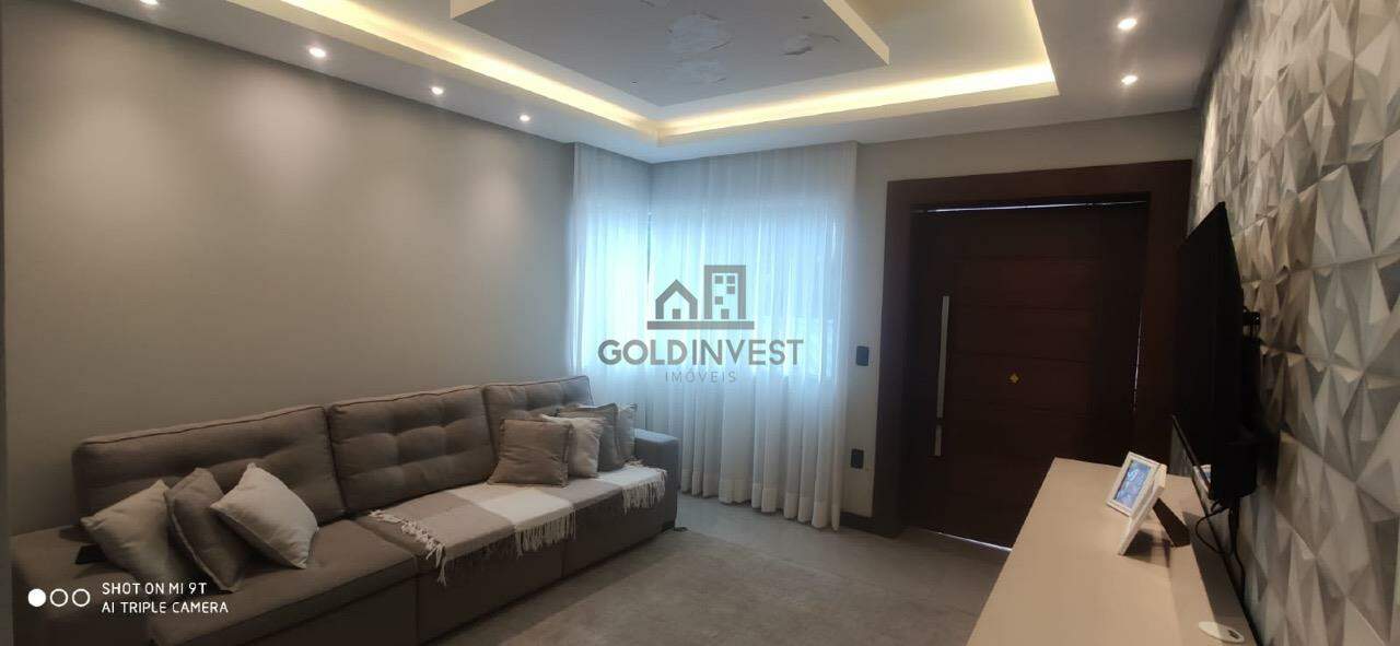 Casa de 4 quartos, 240m² no bairro Primeiro de Maio, em Brusque | Eu Corretor