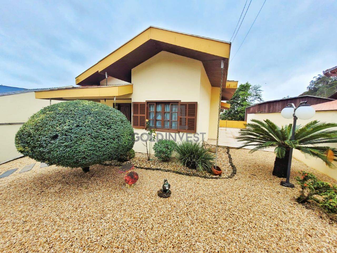 Casa de 3 quartos, 212m² no bairro Nova Brasília, em Brusque | Eu Corretor