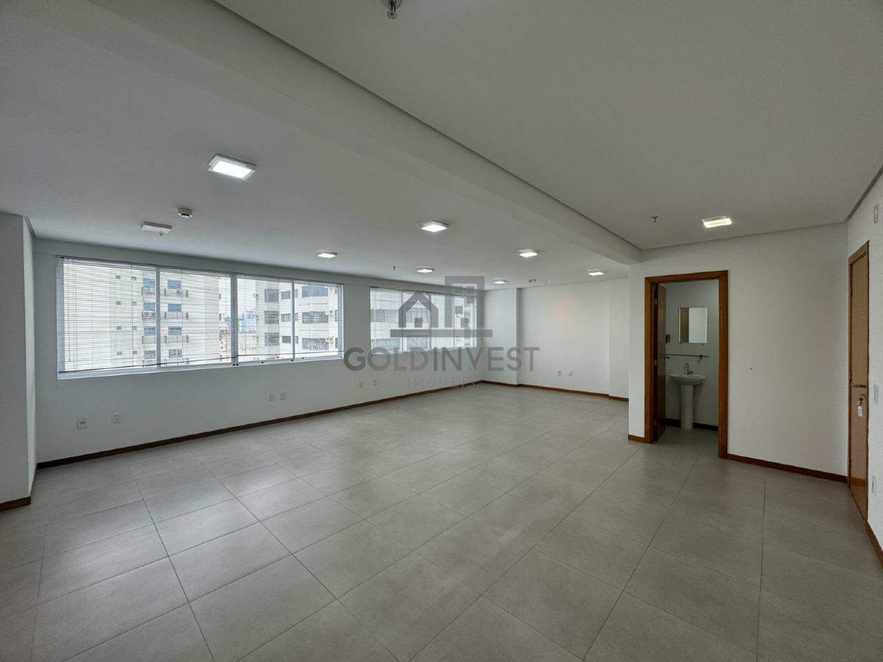 Loja / Salão / Ponto Comercial de 55m² no bairro Centro I, em Brusque | Eu Corretor