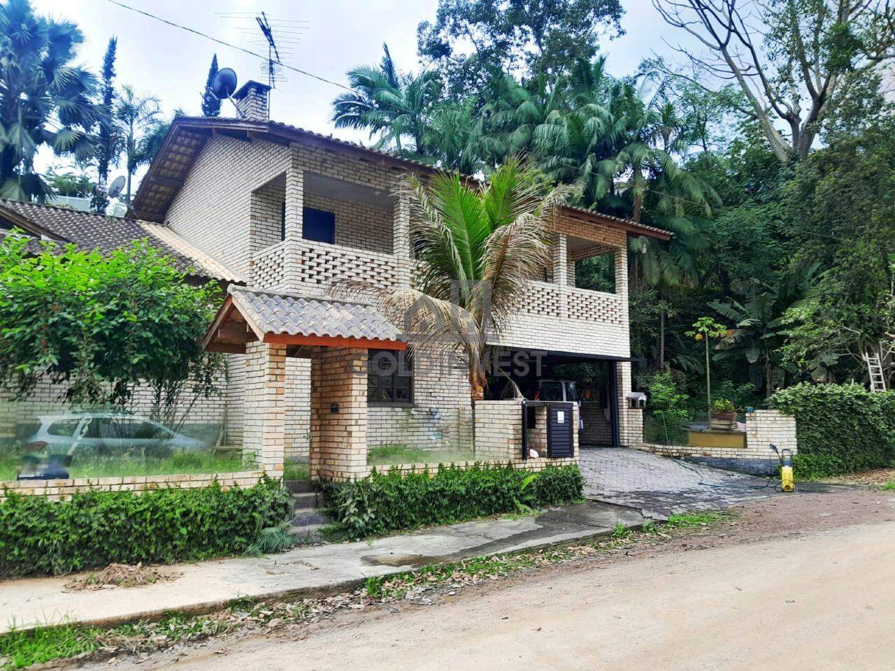 Casa de 4 quartos, 248m² no bairro Jardim Maluche, em Brusque | Eu Corretor