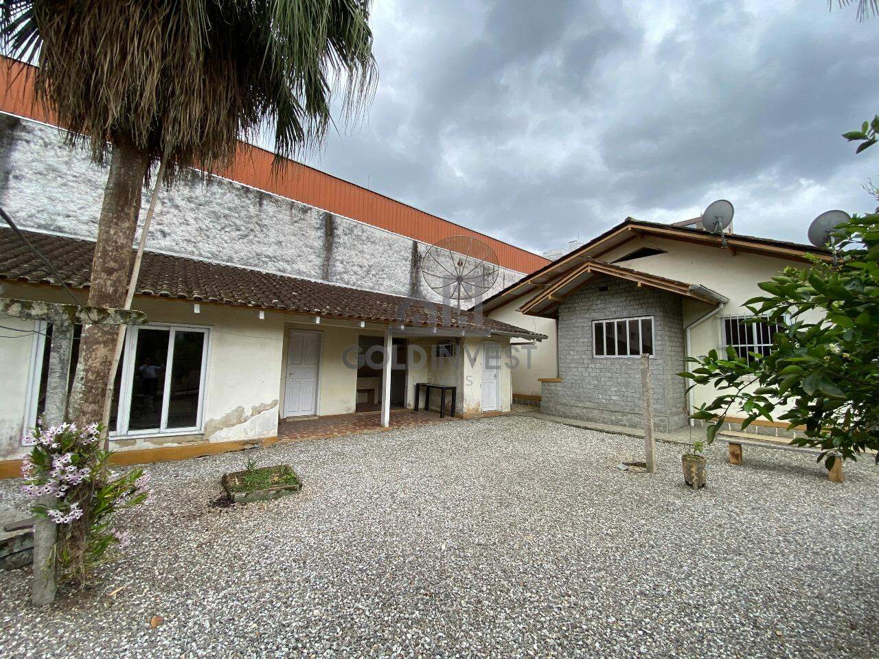 Casa de 4 quartos, 180m² no bairro Centro I, em Brusque | Eu Corretor