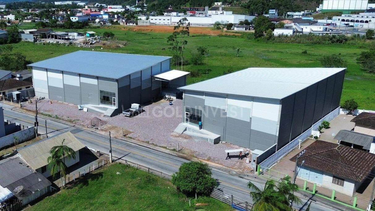 Galpão para aluguel no Limoeiro: 