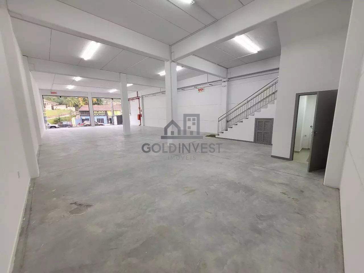 Galpão / Depósito / Armazém de 833m² no bairro Santa Terezinha, em Brusque | Eu Corretor