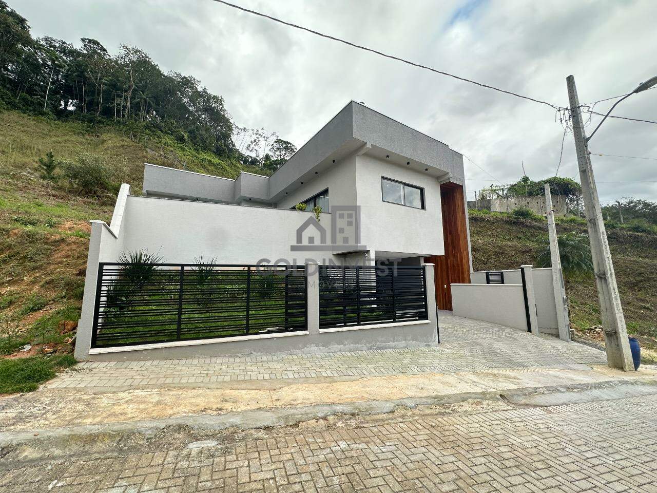 Casa à venda no Bateas: 