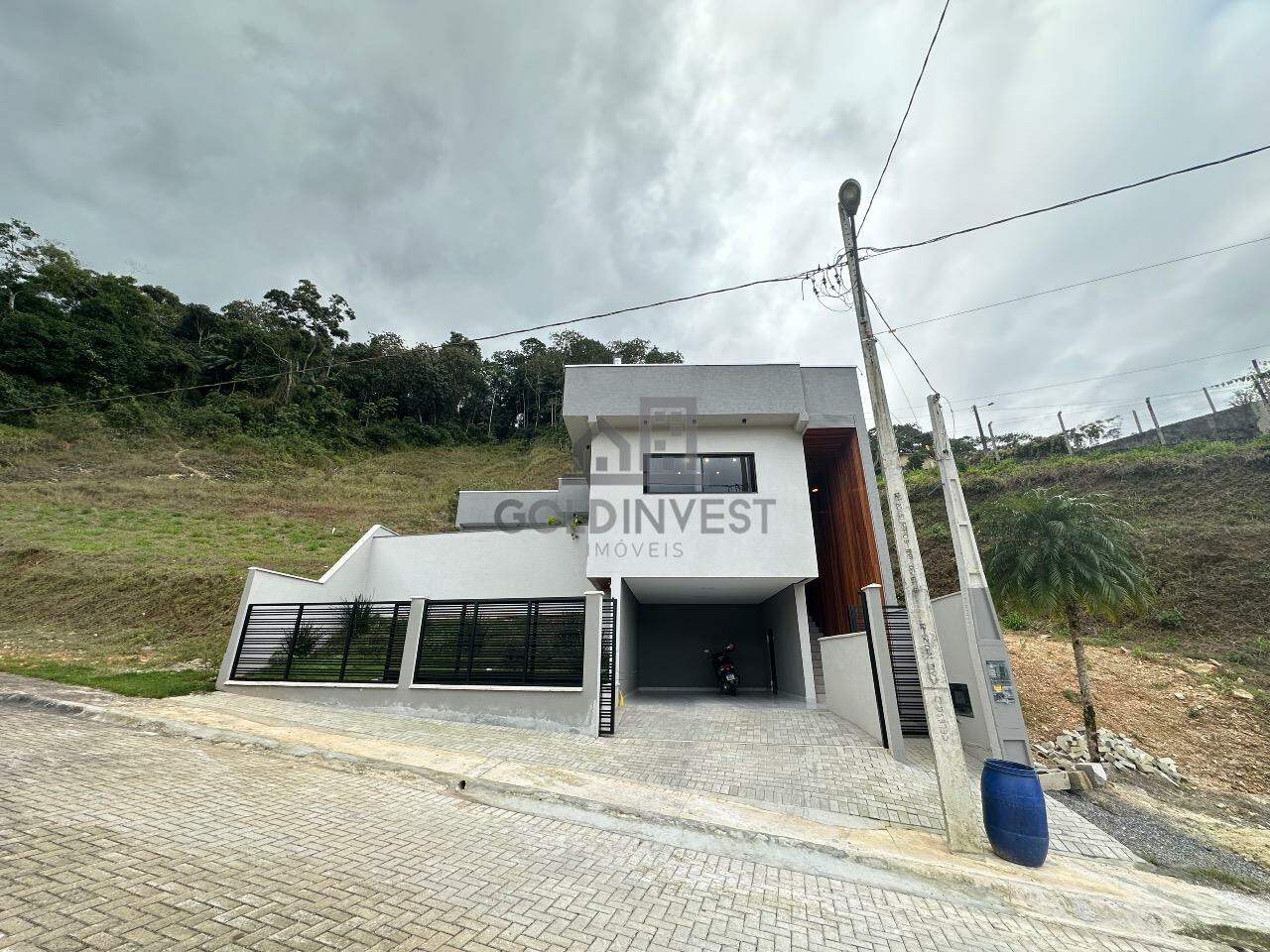 Casa à venda no Bateas: 