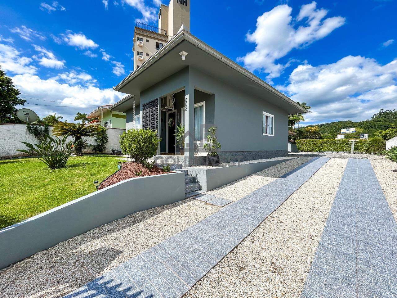 Casa à venda no Santa Terezinha: 
