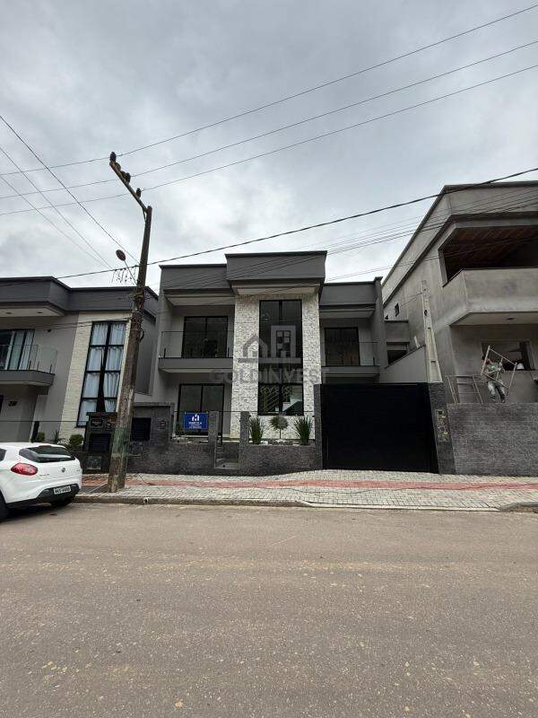 Casa de 3 quartos, 158m² no bairro Nova Brasília, em Brusque | Eu Corretor