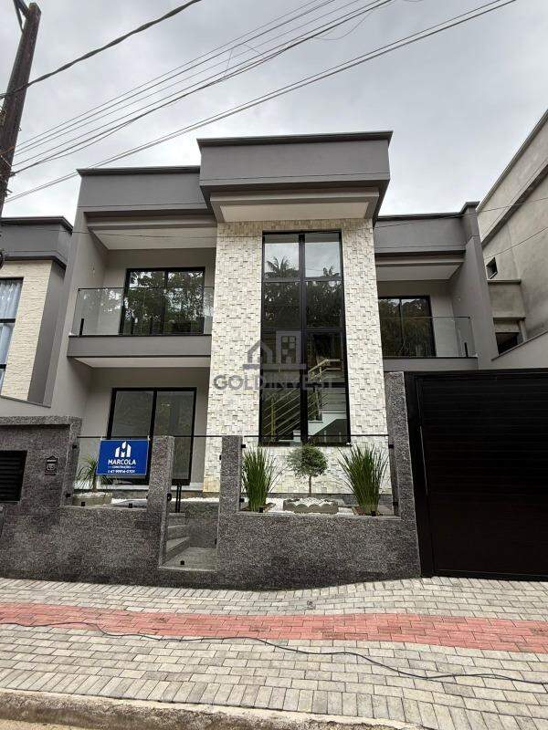 Casa de 3 quartos, 158m² no bairro Nova Brasília, em Brusque | Eu Corretor
