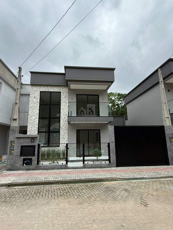 Casa de 2 quartos, 147m² no bairro Nova Brasília, em Brusque | Eu Corretor