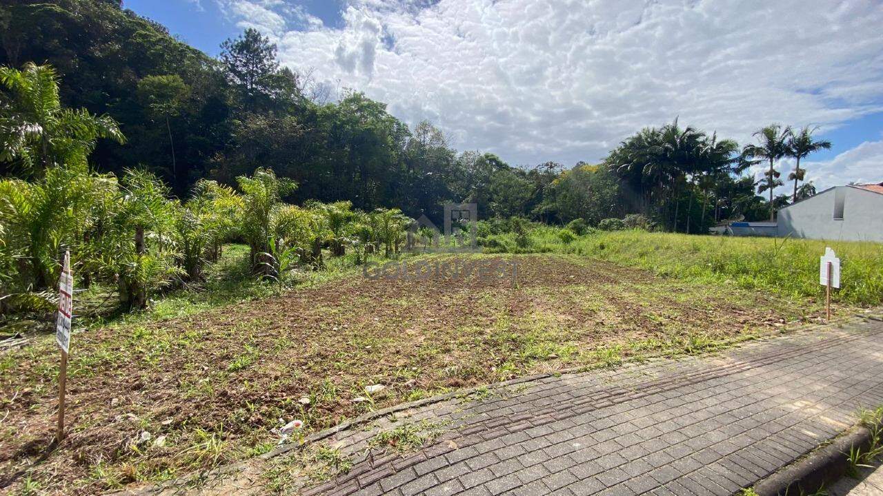 Lote/Terreno de 712m² | Eu Corretor