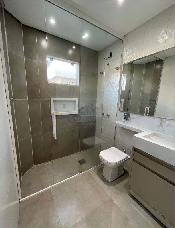 Casa à venda no Águas Claras: BANHEIRO DEMI-SUITE