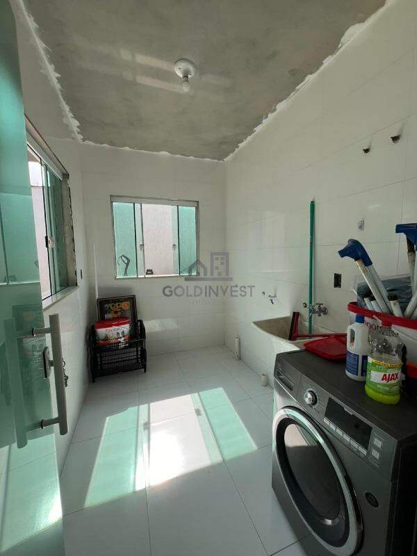 Casa à venda no Águas Claras: AREA SERVIÇO