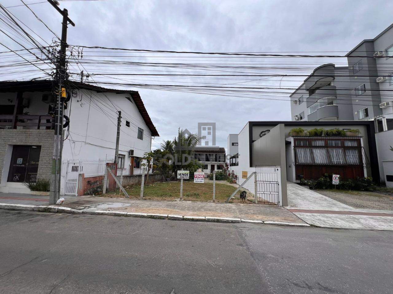 Terreno à venda no Centro I: 