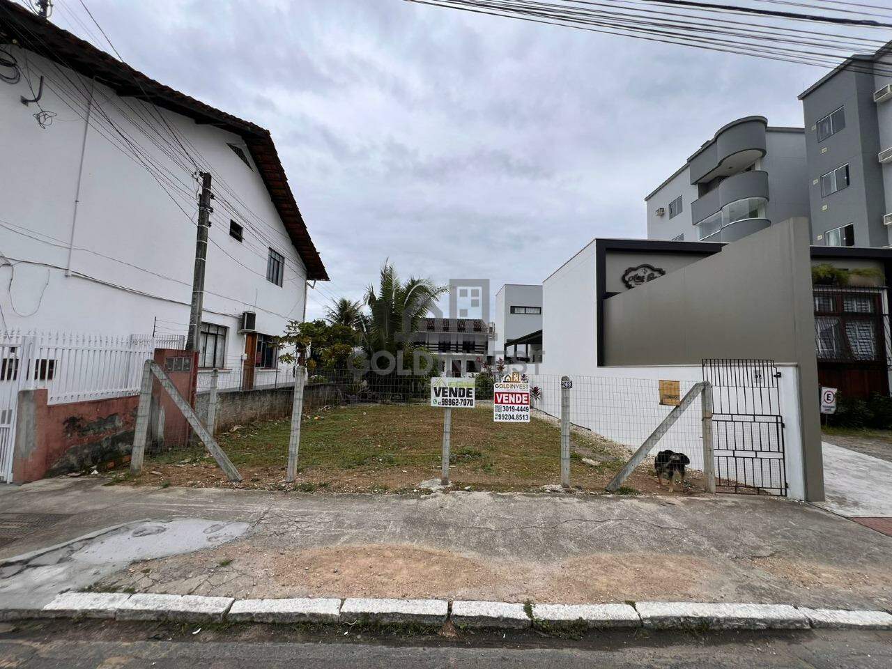 Terreno à venda no Centro I: fachada
