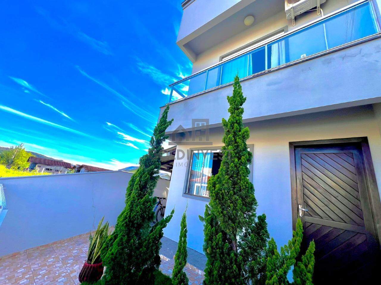 Casa/sobrado no Bairro Limoeiro em Brusque!