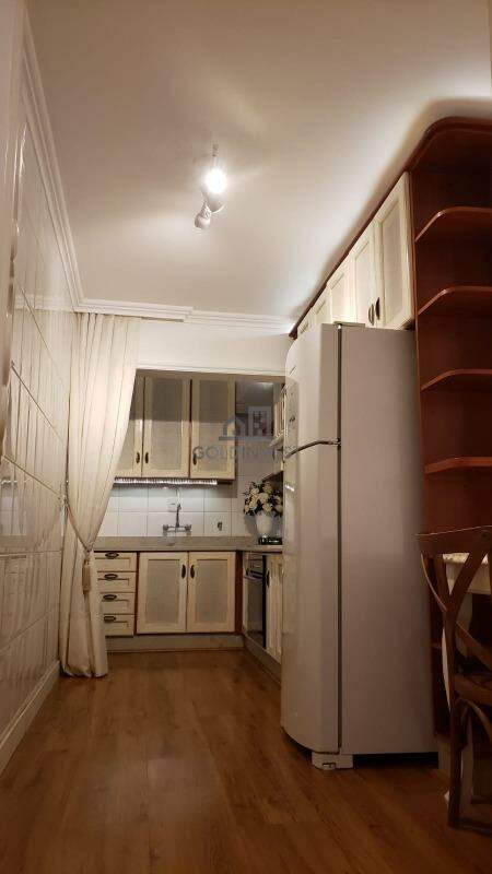 Apartamento à venda no Meia Praia: 
