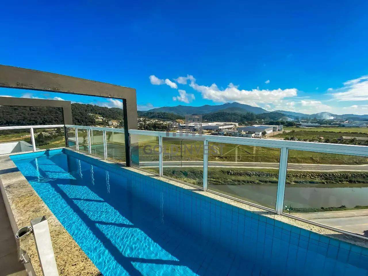 Apartamento à venda no Santa Terezinha: 